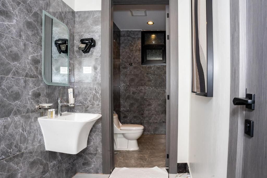 Double Room | Bathroom | Slippers