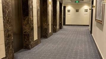 Handrails in hallways