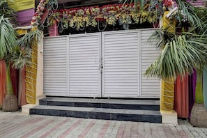Exterior detail - Collection O Patliputra Sports Complex (Patna)