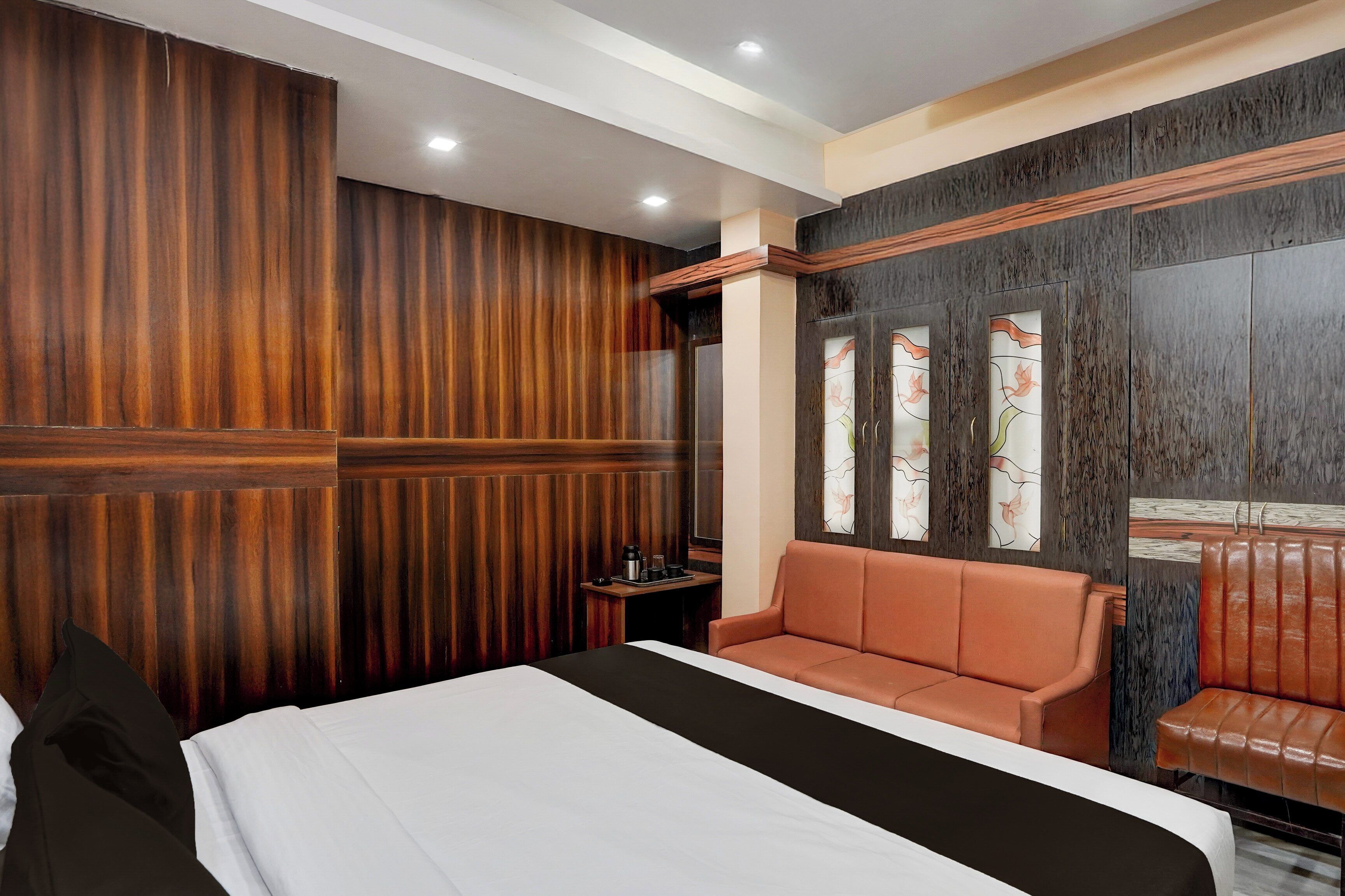 Free WiFi, bed sheets