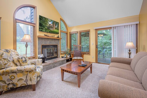 Pet-Friendly Wooded Villa w/ Fireplace, Pool & Club Access