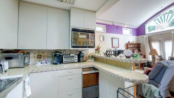 Apartment (0 Bedroom) | Bahagian dalam