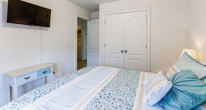 Lake Martin Condo Getaway With Pool!