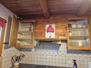 Macchina per tè/caffè, frigorifero, microonde, forno