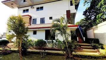 Apartment, 3 Bedrooms, Smoking, Balcony | Exterior