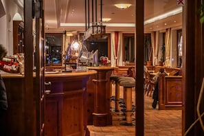 Bar (in der Unterkunft)