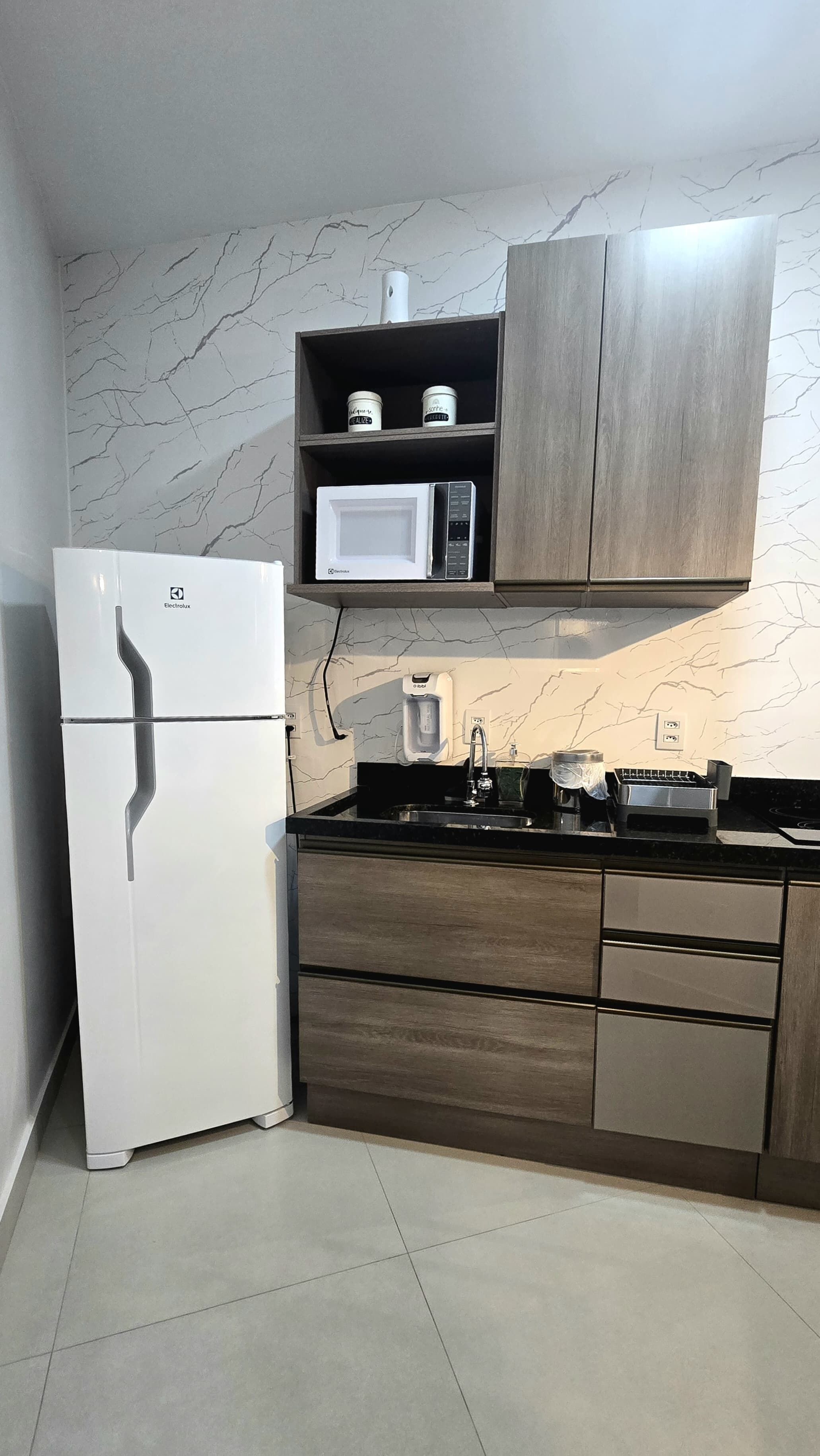 Basic Apartment | Private kitchen