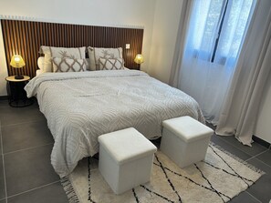 Room - Vrbo Property (Aniane)