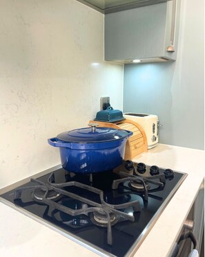 Unclassified image, 4 of 26, button - Beautiful and spacious 2 Double Bed, 2 Bath Garden Flat, Ealing, London, W5 (London)