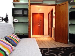 Interior - Historic Center, 3 minutes from the train station, AC and Wi-Fi (Firenze)