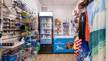 Condo, 2 Bedrooms | Gift shop