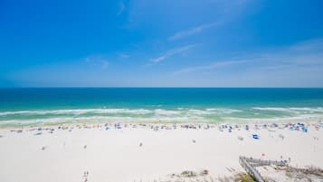 Condo, 2 Bedrooms | Beach | Beach nearby