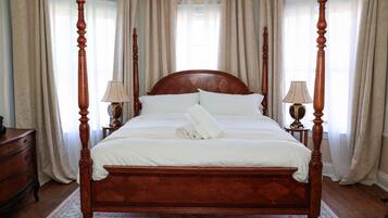 Maison, 4 chambres | 4 chambres, lits bébé (en supplément), Wi-Fi gratuit
