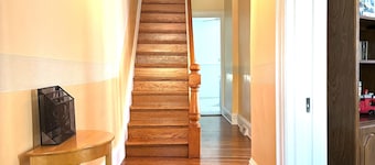 Charming Victorian Duplex 4br Sleeps 10 3 Bedroom Home