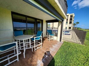 Condo, 3 Bedrooms | Tempat makan luar
