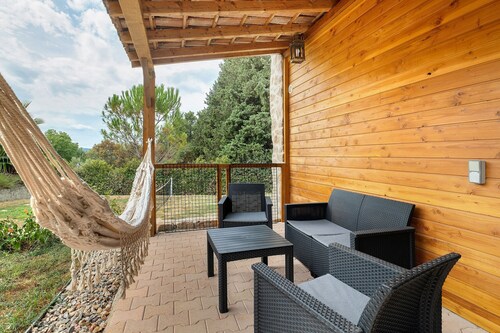 Chalet 'La Savana' with Private Terrace, Private Garden and Wi-Fi