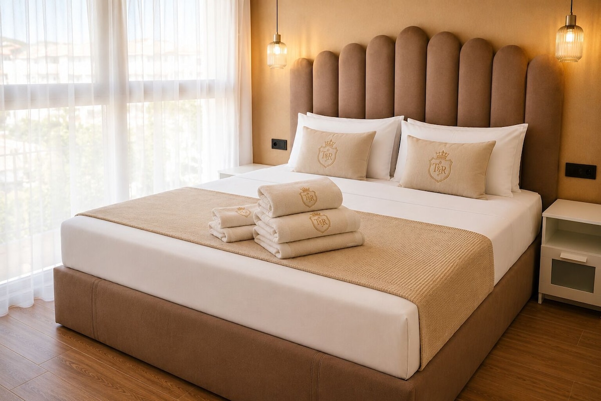 Roupas de cama premium, edredons de pluma, cofres nos quartos