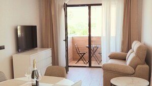 Living area - Luxury Cubelles Aparthotel (Cubelles)