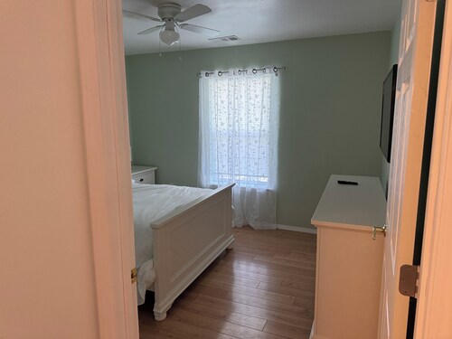 Charming 3-bedroom house in Russellville, close to Tech and power plant.