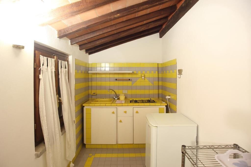 Studio, Patio, Garden View | Private kitchen
