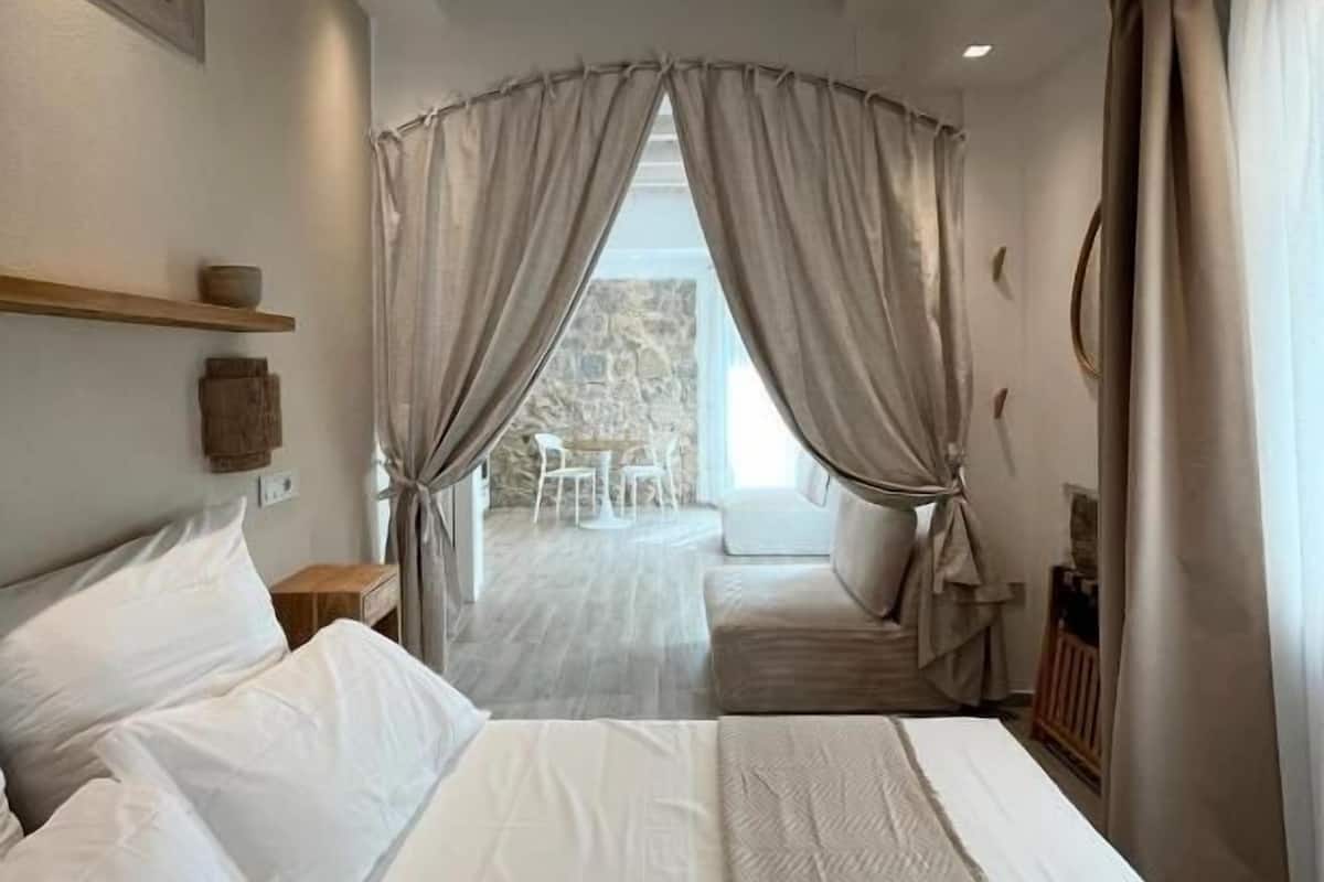 Comfort Apartment, Balcony, City View