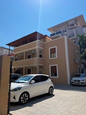 Front of property - Nook Tirana Hostel (Tirana)