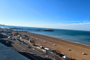 Beach - Kings Residence 6 | By My Getaways (Brighton)