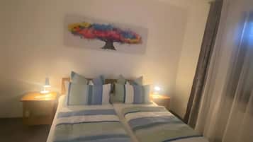 2 slaapkamers, een strijkplank/strijkijzer, wifi, beddengoed