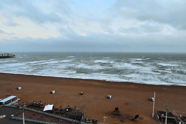 Beach - Kings Residence 7 | By My Getaways (Brighton)