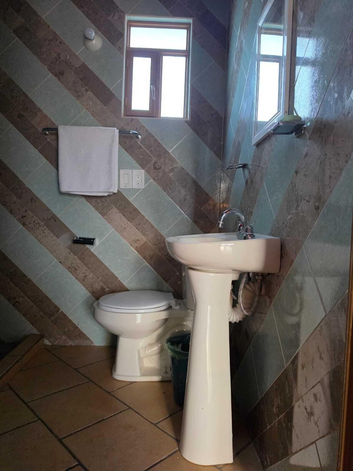 Economy Cabin | Bathroom