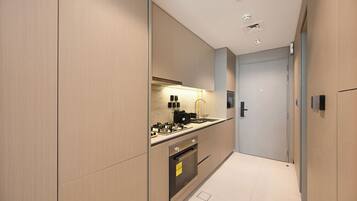 Apartment, Balcony | Private kitchen