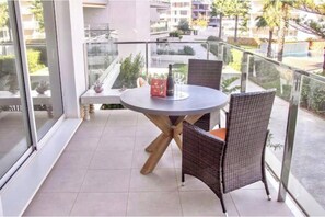 Outdoor dining - Vrbo Property (Dénia)