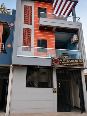 Perincian bahagian luar
