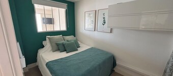 Renovated marina in Port-Camargue – Dock, large terrace, air conditioning, 51 m²
