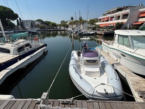 Marina - Renovated marina in Port-Camargue – Dock, large terrace, air conditioning, 51 m² (Le Grau-du-Roi)