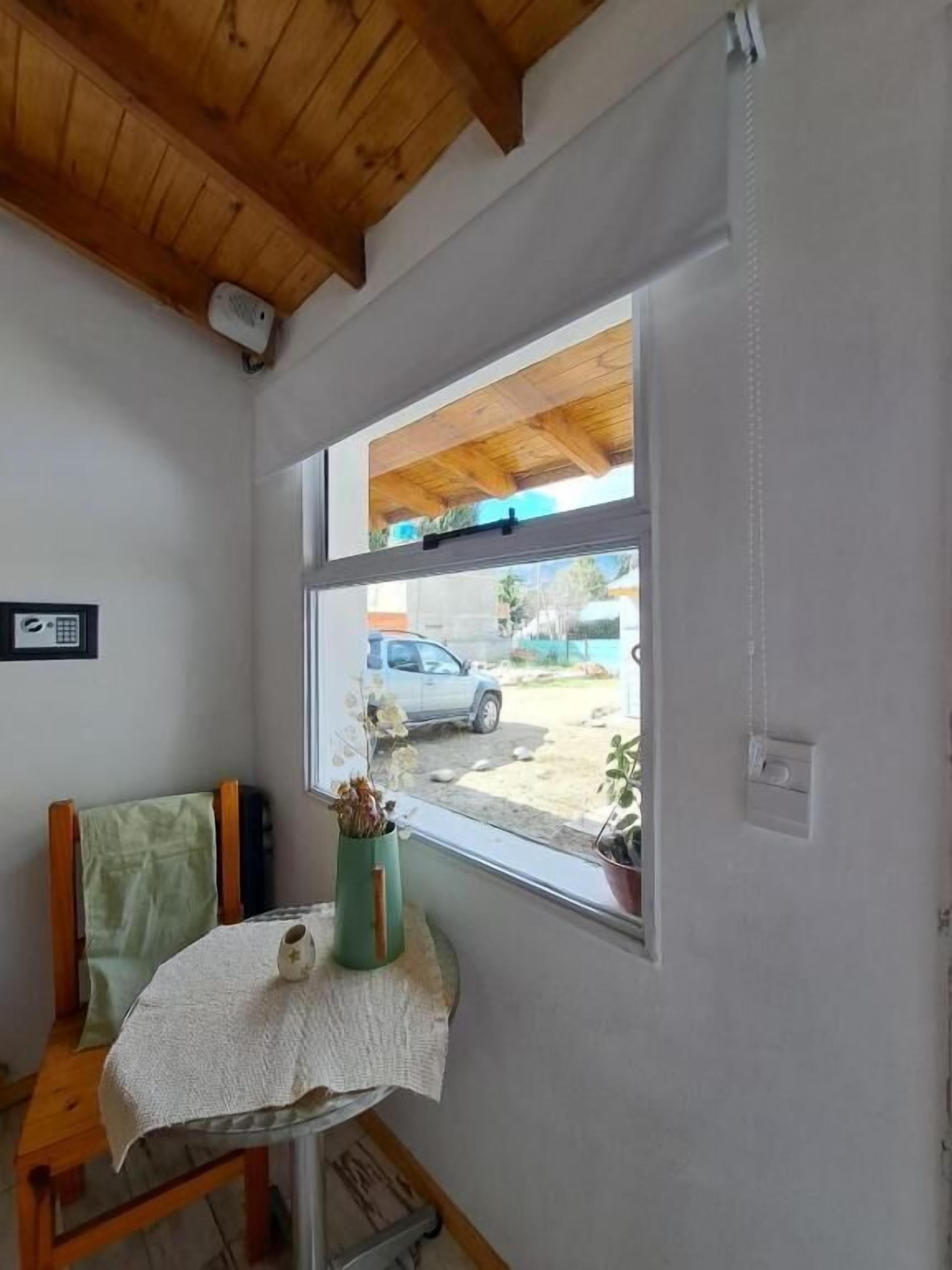 Standard Studio Suite, Private Bathroom, Courtyard View | Interior
