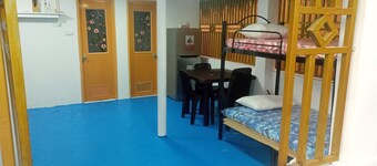 Correll’s Cottages
Cozy
Family Resort
Pet friendly
Beach resort
