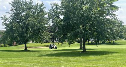 Luxury Golf Course Estate-
Walk to Tennis Tournament