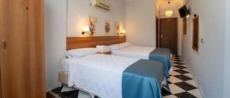 Standard Double Room, Balcony, Garden View