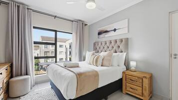 3 bedrooms, in-room safe, iron/ironing board, WiFi (free)