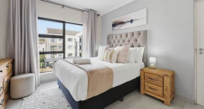 Warm and Cosy Apartment, Ballito Village
