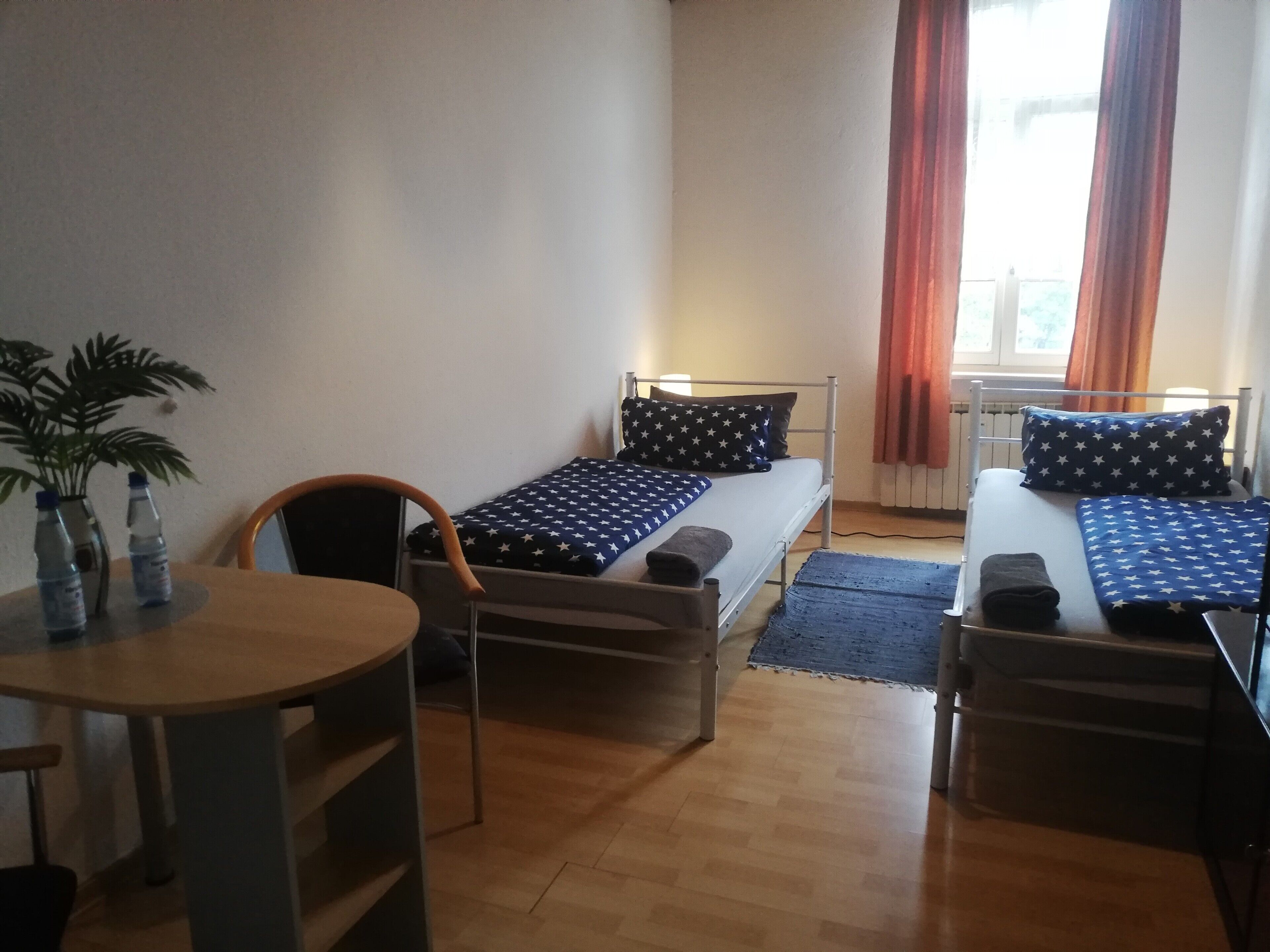 2 chambres, Wi-Fi, literie fournie