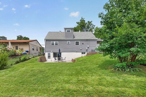 Family Friendly STL Area Retreat with Game Room
