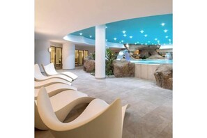 Pool - Vrbo Property (Oliva)