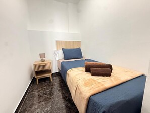 2 dormitorios, tabla de planchar con plancha, wifi y ropa de cama