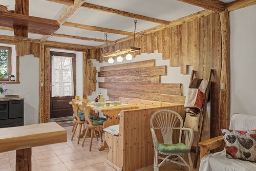 Chalet 'La Baita Del Falegname' with Mountain View, 1250 m Altitude, Private Garden and Wi-Fi