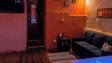Kamar Quadruple Deluks, pemandangan gunung | Setrika/meja setrika dan Wi-Fi gratis