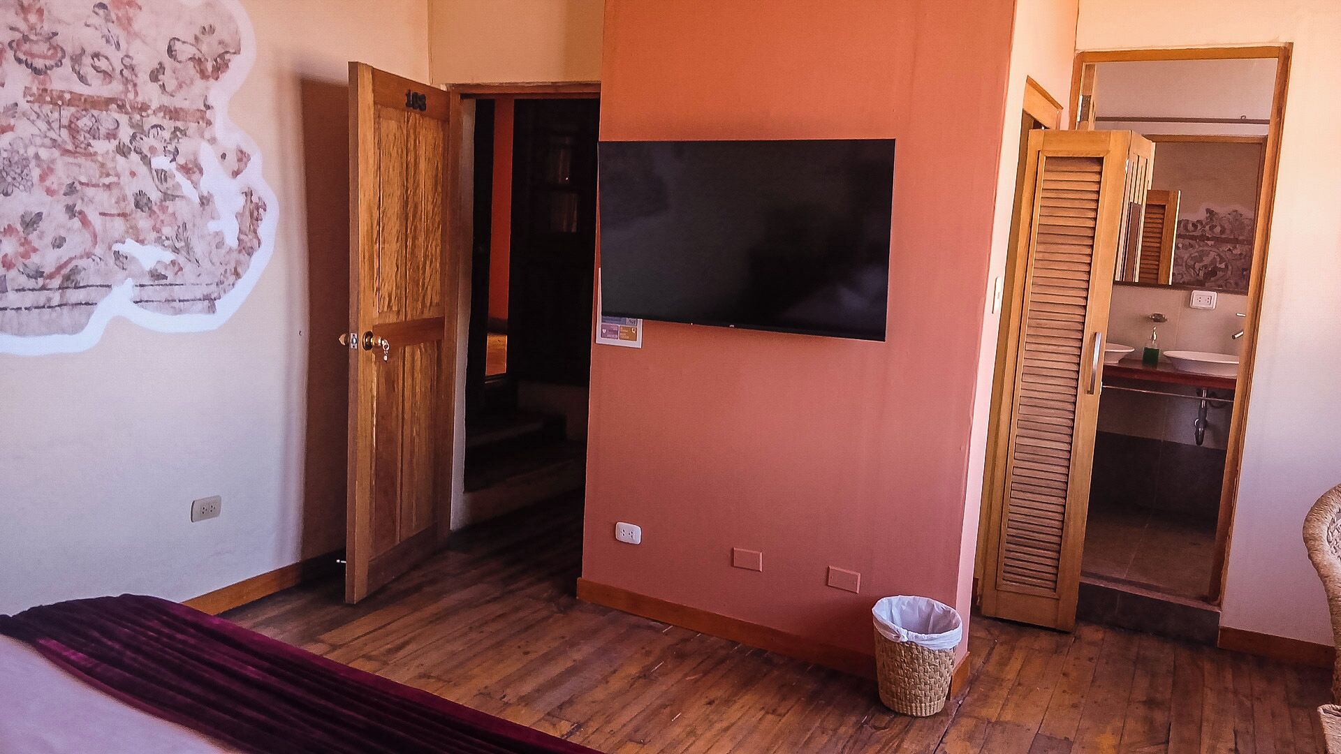 Iron/ironing board (on request), free WiFi