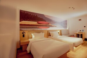 Deluxe Twin Room | Spa - Ivy Hotel Lagos Ikeja (Ikeja)