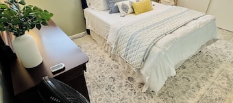 Charming guesthouse in Tulsa's most picturesque neighborhood, Maple Ridge
